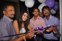 Tashu Kaushik Launches Naturals Family Salon